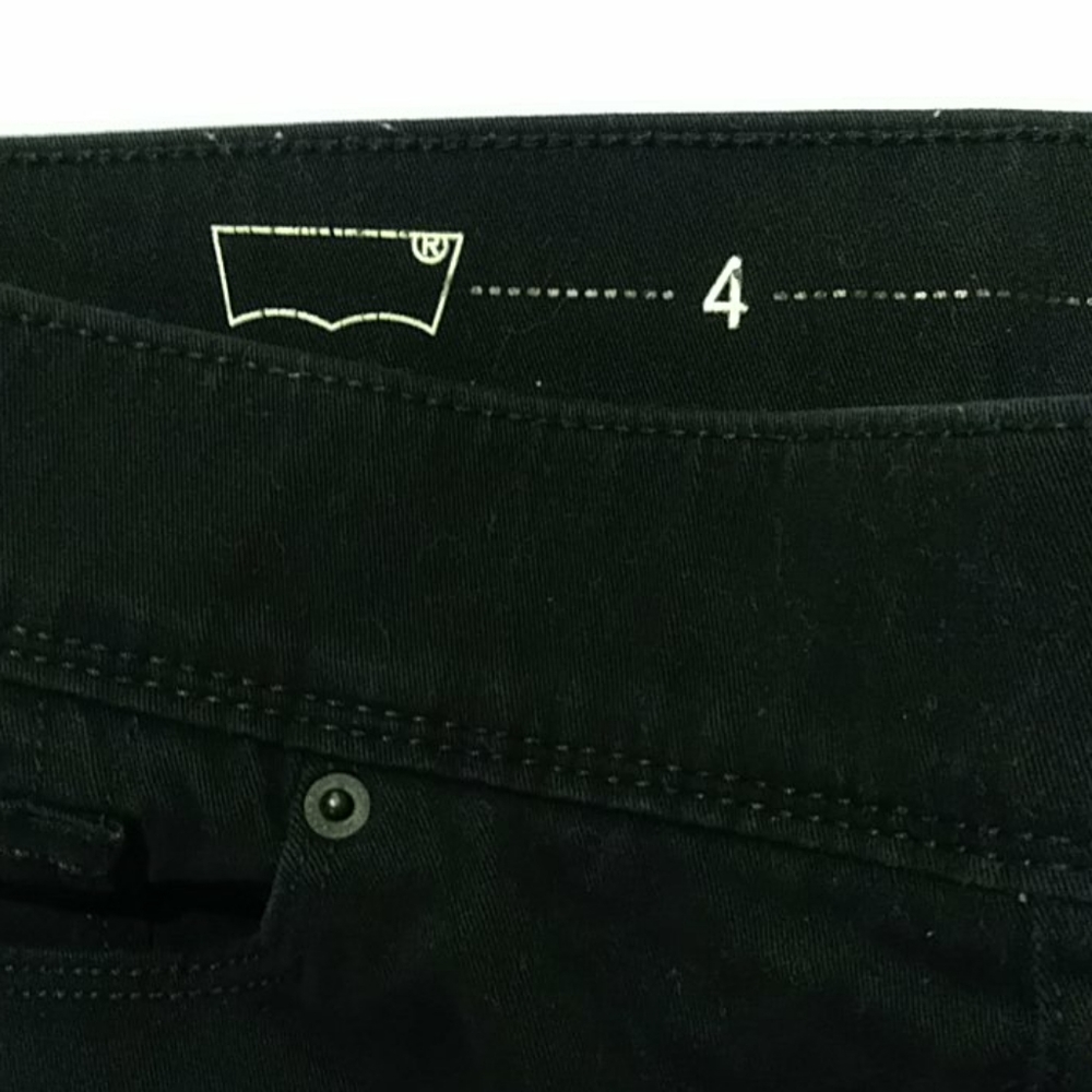 Levi's Stretchy Black Skinny Jeans - Picture 4 of 5